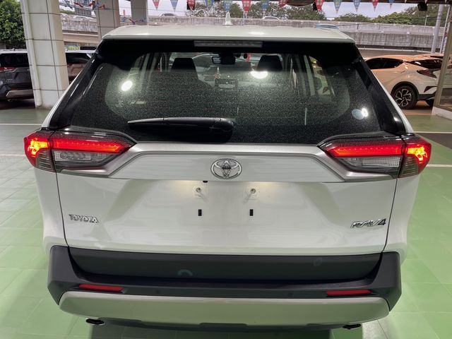 RAV4 2.0  第6張相片