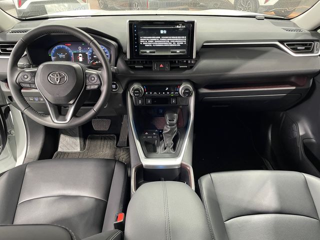 RAV4 2.0  第7張相片