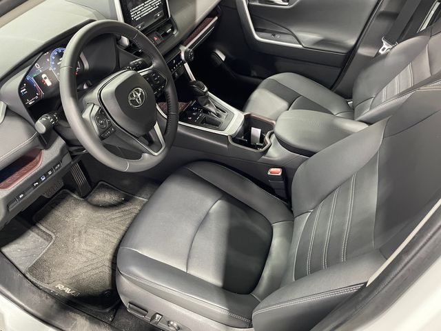 RAV4 2.0  第8張相片