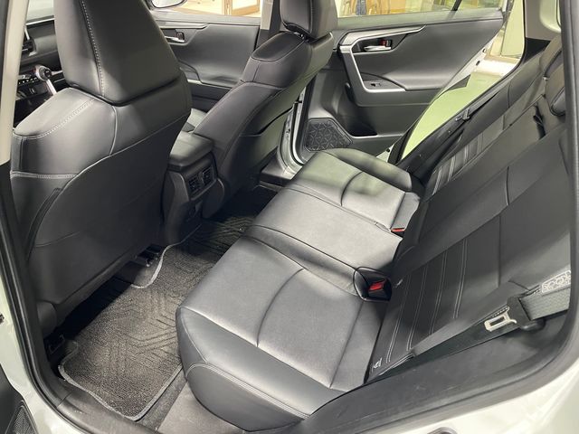RAV4 2.0  第9張相片