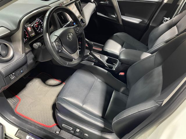 RAV4 2.0  第8張相片
