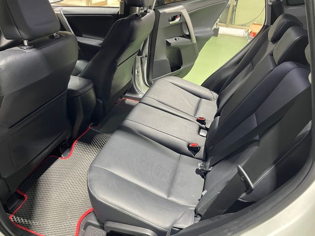 RAV4 2.0  第9張相片