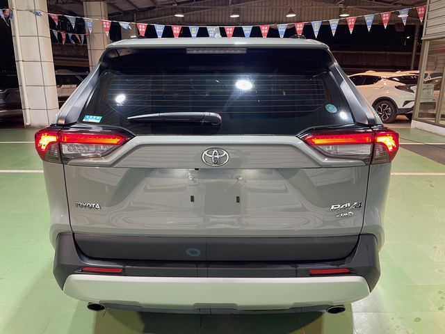 RAV4 2.5 4WD  第6張相片