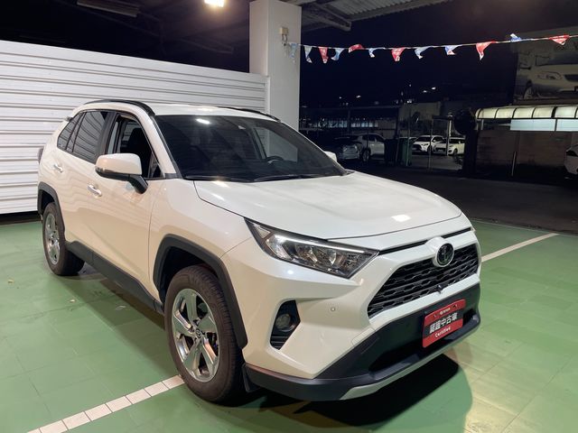 RAV4 2.0  第3張相片