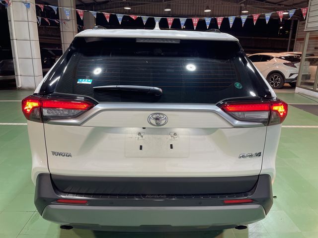 RAV4 2.0  第6張相片