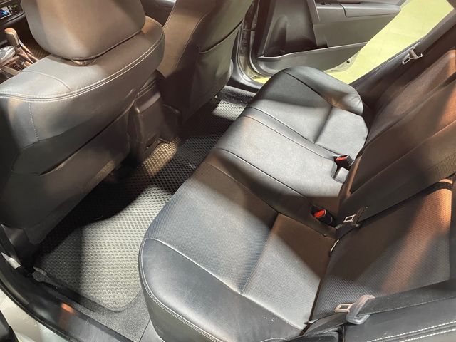 ALTIS 1.8  第9張相片