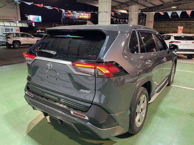RAV4 2.0  第5張相片