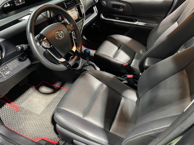 PRIUS C 1.5  第8張相片