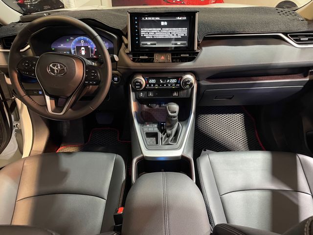 RAV4 2.0  第7張相片