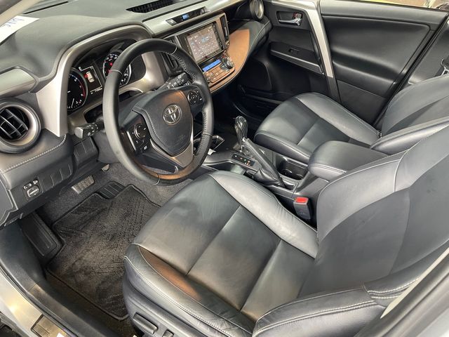 RAV4 2.0  第8張相片