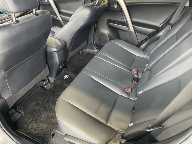 RAV4 2.0  第9張相片