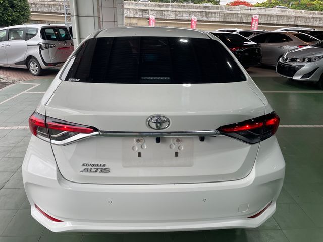 ALTIS 1.8  第6張相片