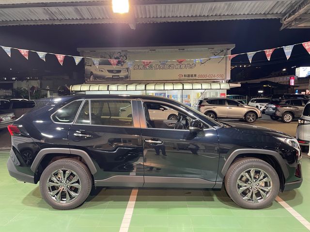 RAV4 2.0  第4張相片