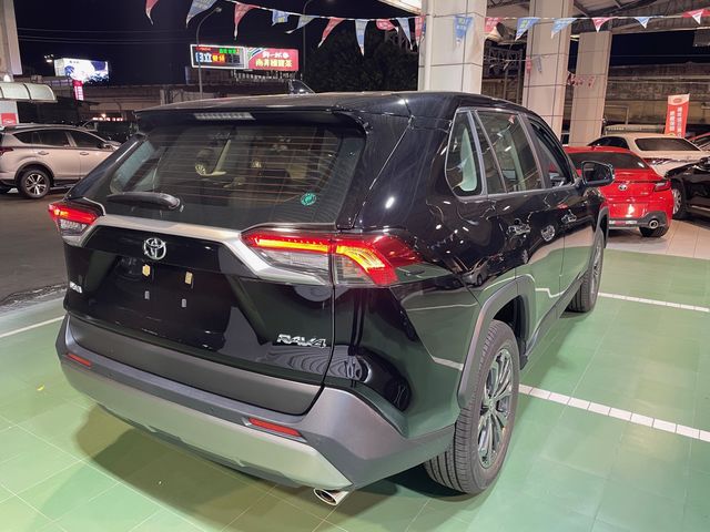 RAV4 2.0  第5張相片