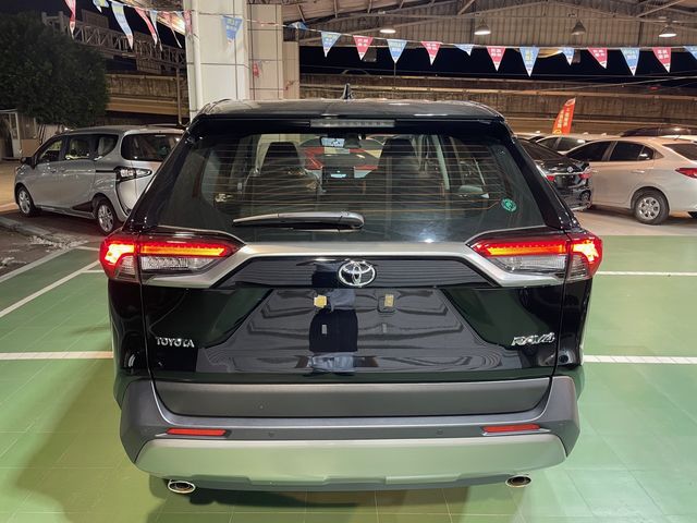 RAV4 2.0  第6張相片