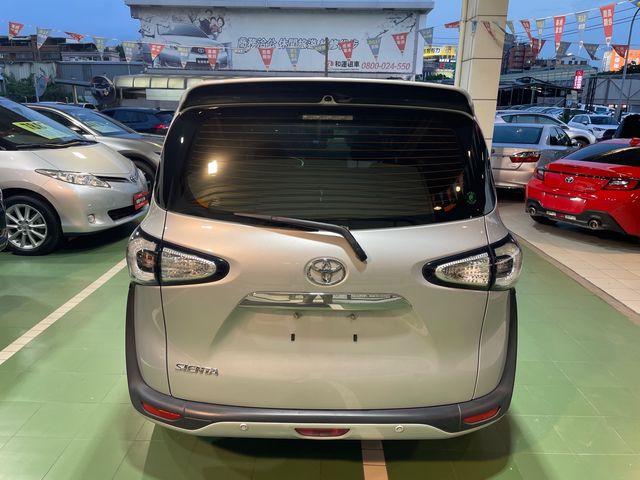 SIENTA 1.8  第6張相片