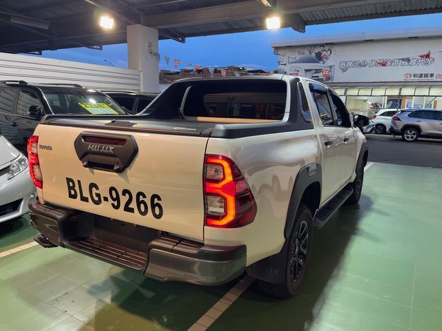 HILUX  第5張相片