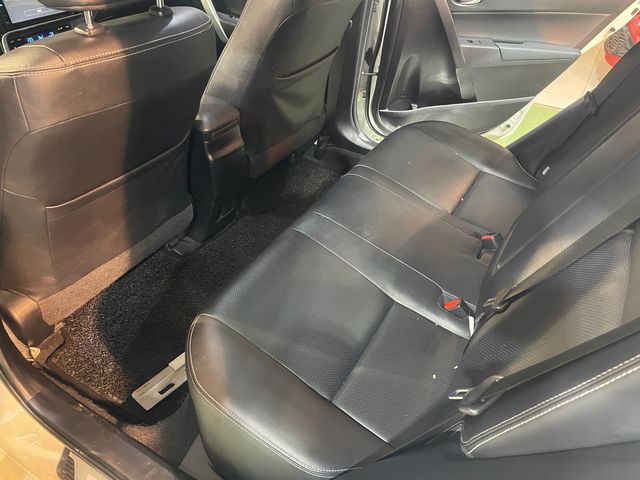ALTIS 1.8  第9張相片