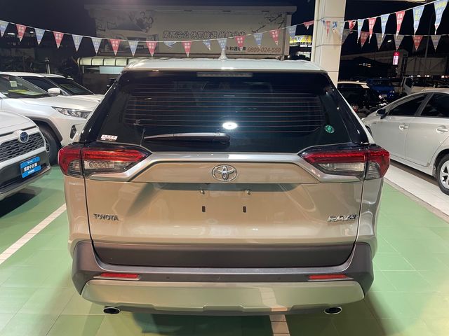 RAV4 2.0  第6張相片