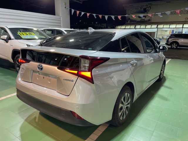 PRIUS 1.8  第5張相片