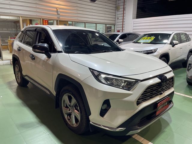 RAV4 2.0  第3張相片