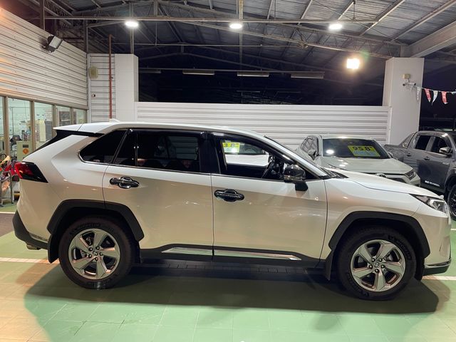 RAV4 2.0  第4張相片