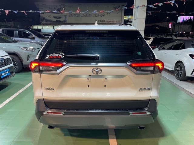 RAV4 2.0  第6張相片