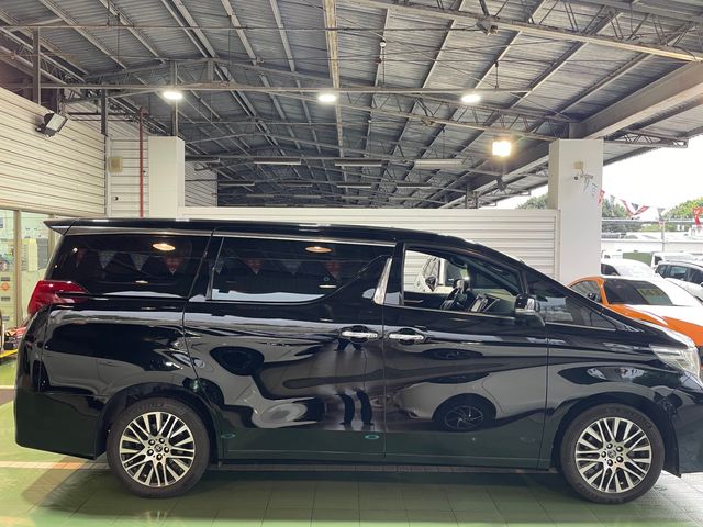 ALPHARD 3.5  第4張相片
