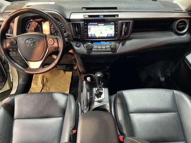 RAV4 2.0  第7張相片