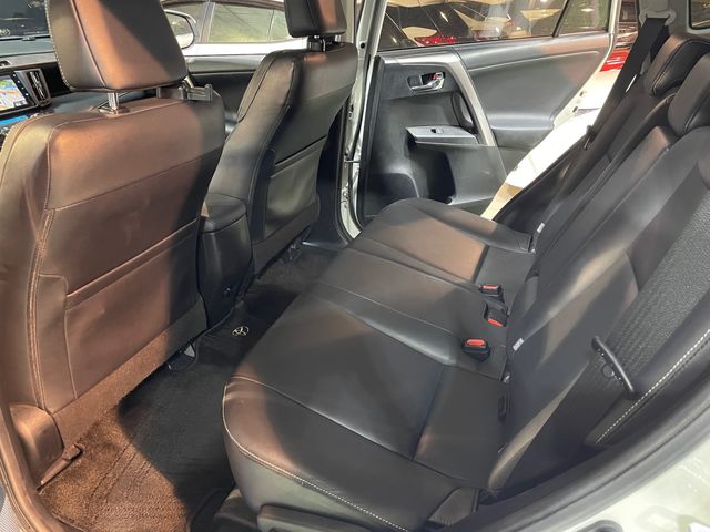 RAV4 2.0  第9張相片