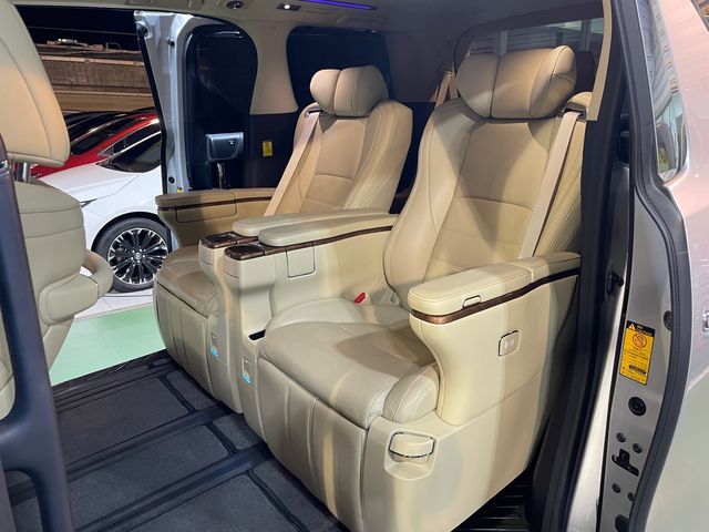 ALPHARD 3.5  第9張相片