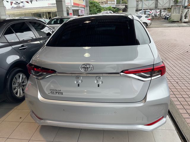 ALTIS 1.8  第6張相片