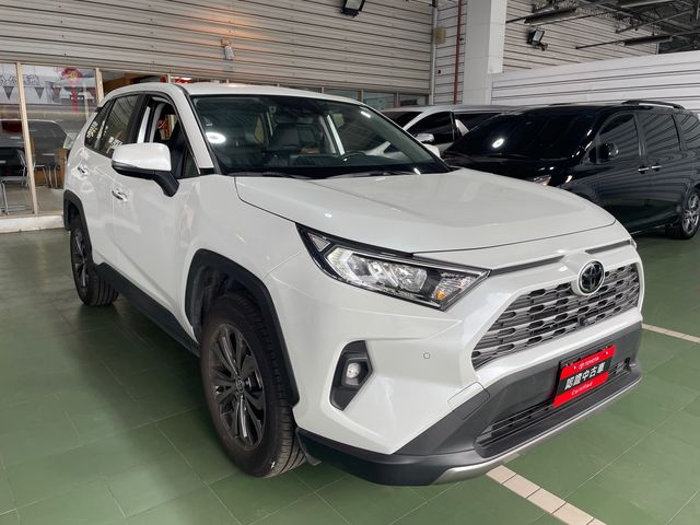 RAV4 2.0  第3張相片