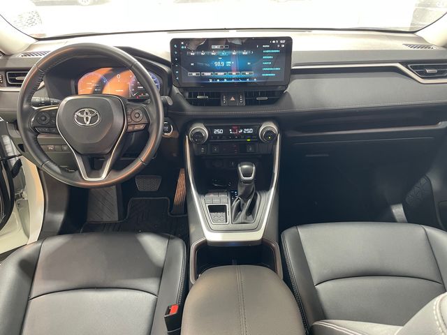 RAV4 2.0  第7張相片