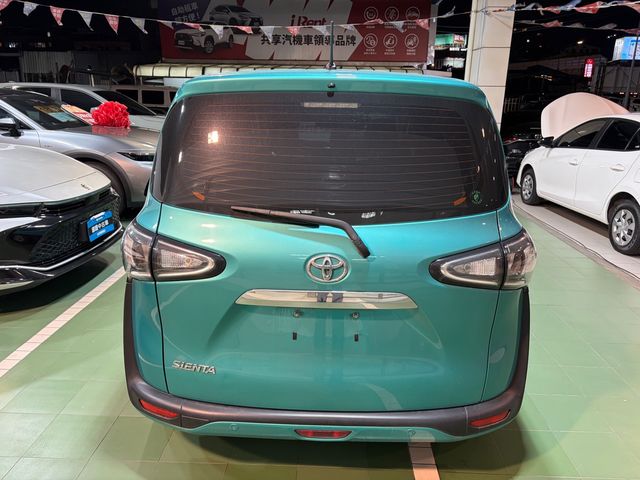 SIENTA 1.8  第6張相片