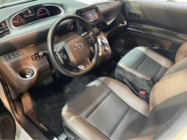 SIENTA 1.8  第8張相片