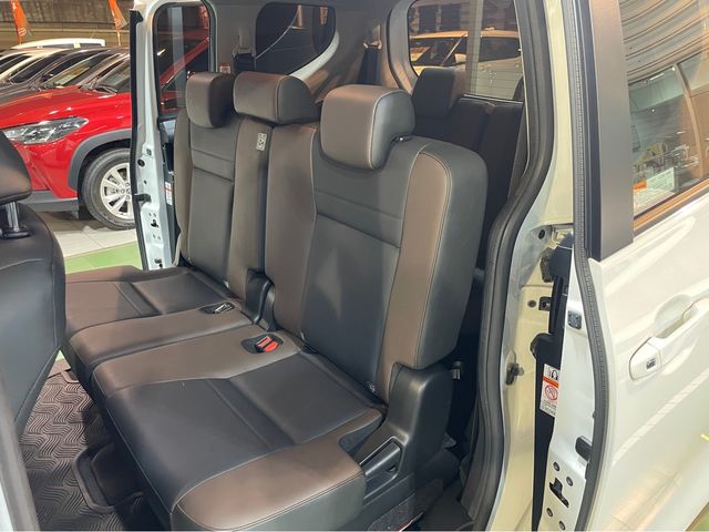 SIENTA 1.8  第9張相片