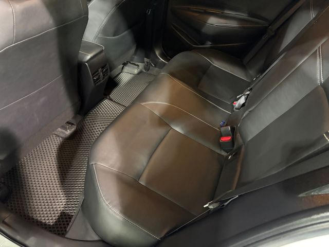 ALTIS 1.8  第9張相片