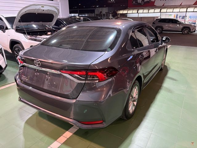 ALTIS 1.8  第5張相片