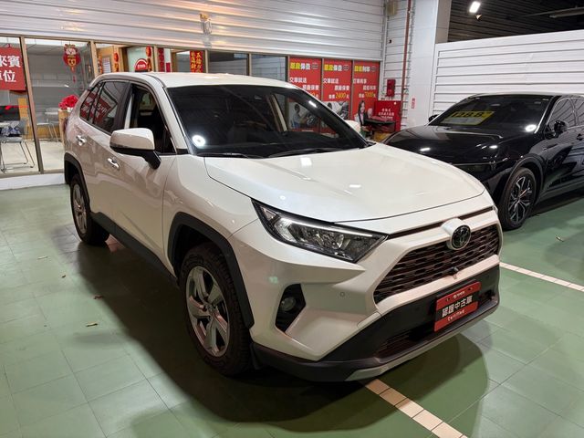 RAV4 2.0  第3張相片