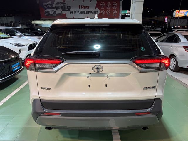 RAV4 2.0  第6張相片