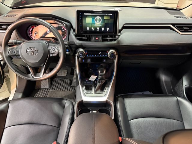RAV4 2.0  第7張相片