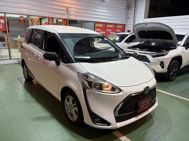 SIENTA 1.8  第3張相片