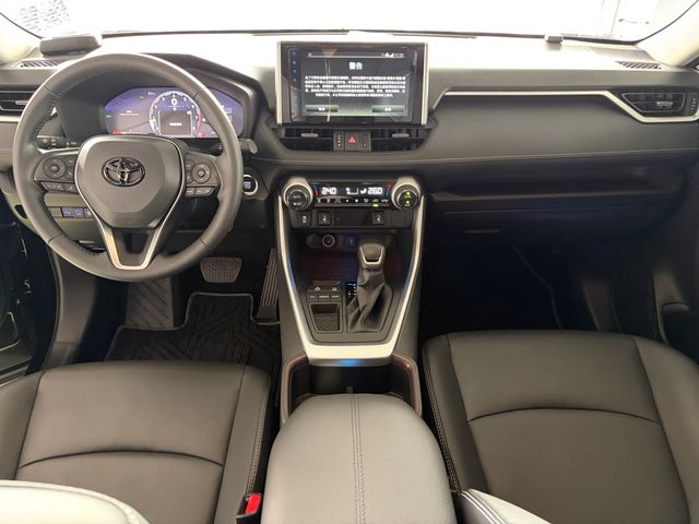 RAV4 2.0  第7張相片
