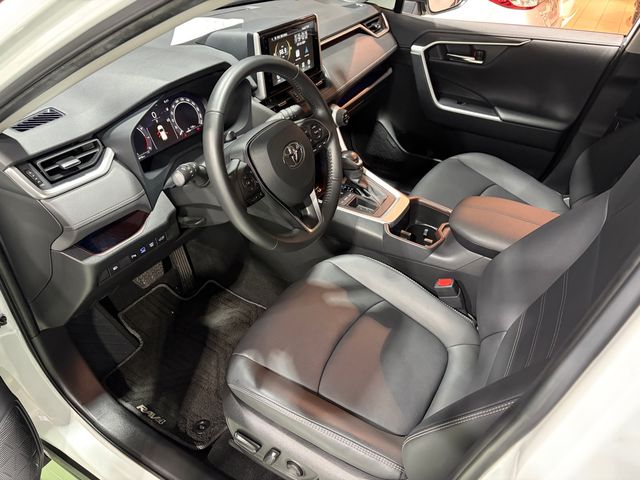 RAV4 2.0  第8張相片