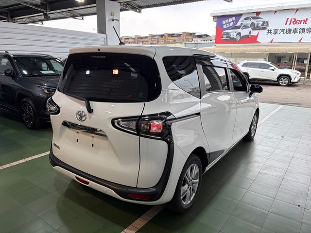 SIENTA 1.8  第5張相片