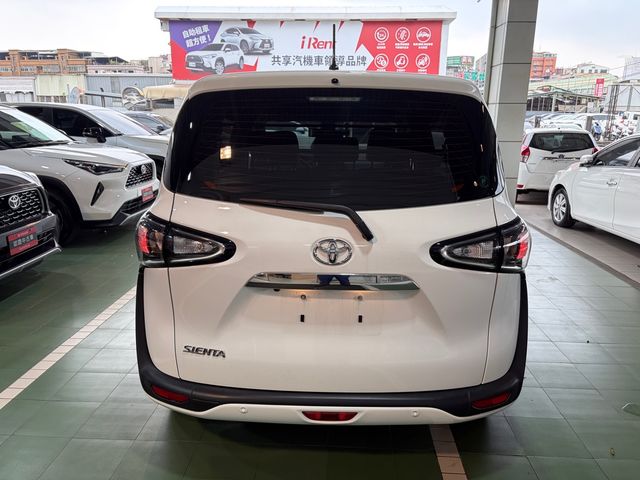 SIENTA 1.8  第6張相片