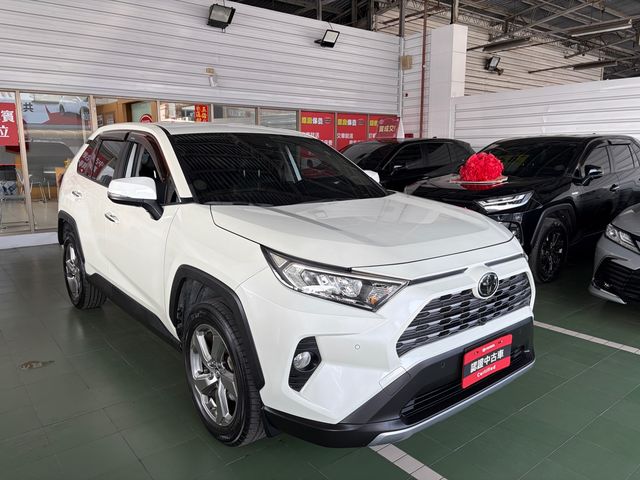 RAV4 2.0  第3張相片