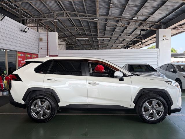 RAV4 2.0  第4張相片