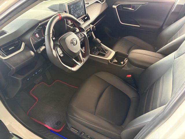 RAV4 2.0  第8張相片